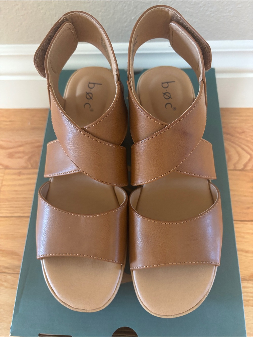 New BOC Shola Women’s Sandals Size 9 M Brown b.o.c. Tan Wedges NIB Euro 39 - 40